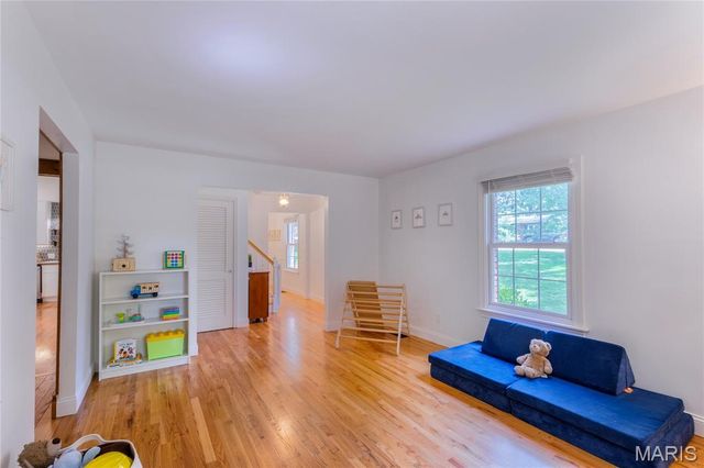 1481 Royal Springs Drive, St Louis, MO 63122