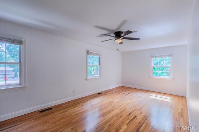 1481 Royal Springs Drive, St Louis, MO 63122