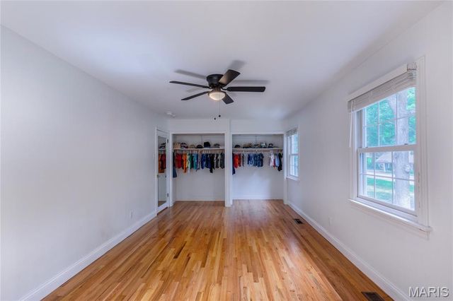1481 Royal Springs Drive, St Louis, MO 63122