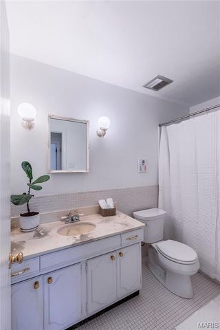 1481 Royal Springs Drive, St Louis, MO 63122