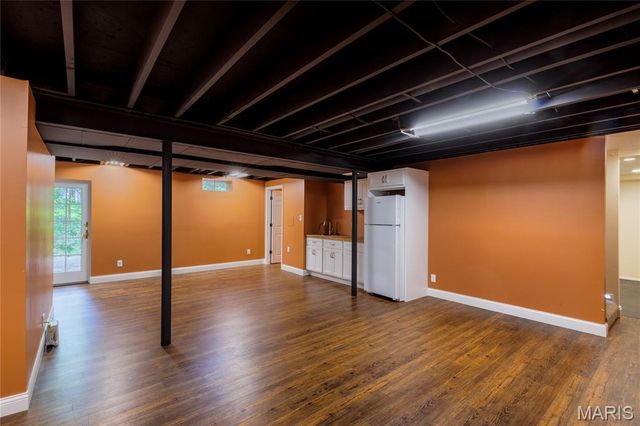 1481 Royal Springs Drive, St Louis, MO 63122