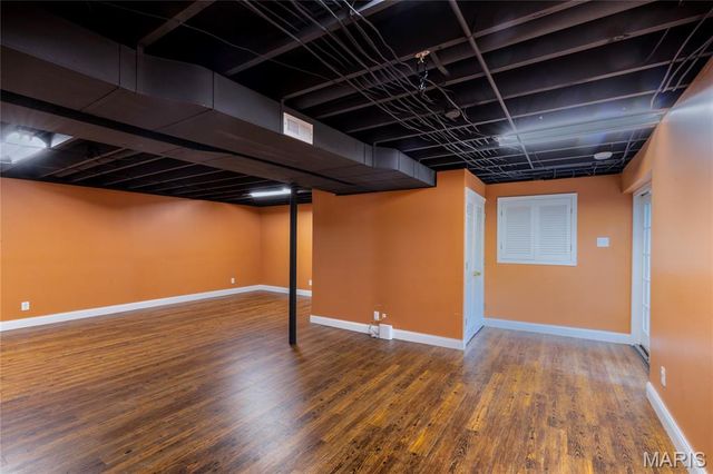 1481 Royal Springs Drive, St Louis, MO 63122