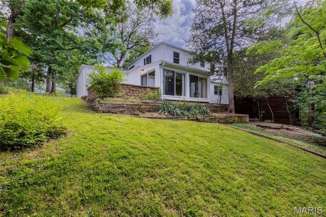 1481 Royal Springs Drive, St Louis, MO 63122