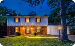 1481 Royal Springs Drive, St Louis, MO 63122
