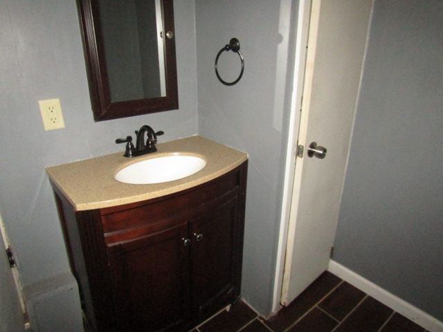 652 Bower Hill Rd, Bridgeville, PA 15017