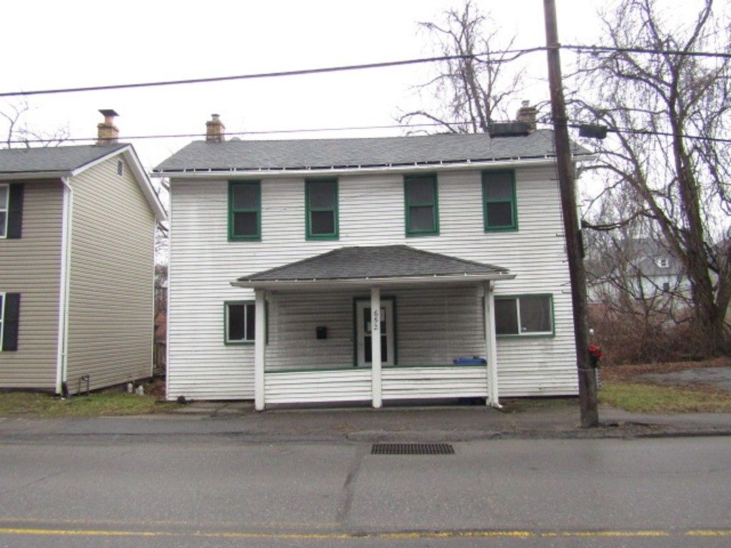 652 Bower Hill Rd, Bridgeville, PA 15017