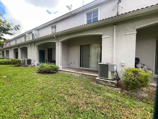 2796 SW 83rd Avenue 102, Miramar, FL 33025