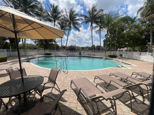 2796 SW 83rd Avenue 102, Miramar, FL 33025