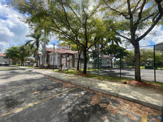 2796 SW 83rd Avenue 102, Miramar, FL 33025