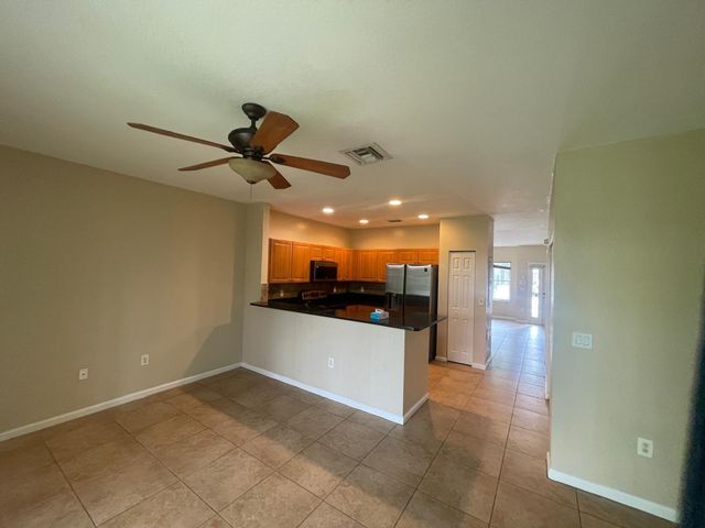 2796 SW 83rd Avenue 102, Miramar, FL 33025