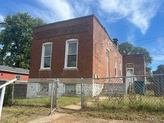 321 Weiss Avenue, Unincorporated, MO 63125