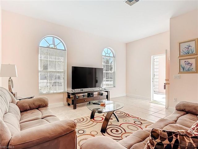 11258 San Sebastian LN, Bonita Springs, FL 34135