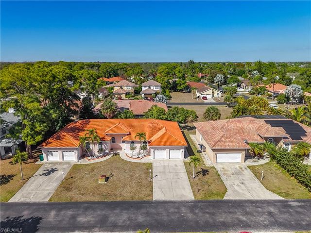 11258 San Sebastian LN, Bonita Springs, FL 34135