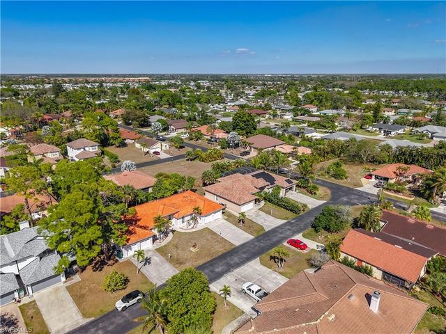 11258 San Sebastian LN, Bonita Springs, FL 34135