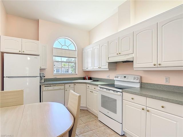 11258 San Sebastian LN, Bonita Springs, FL 34135