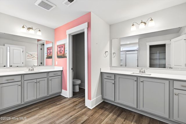 102 Swingbridge Trail, Surf City, NC 28445