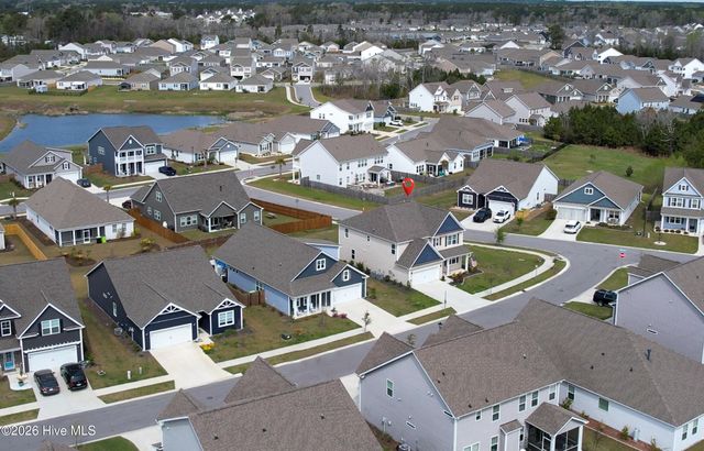 102 Swingbridge Trail, Surf City, NC 28445