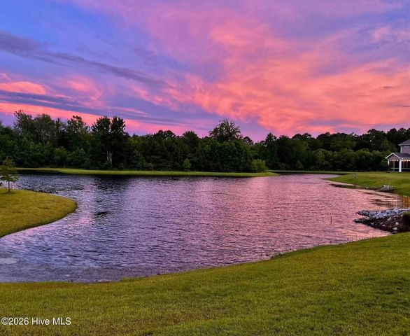 102 Swingbridge Trail, Surf City, NC 28445