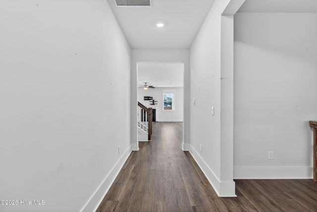 102 Swingbridge Trail, Surf City, NC 28445