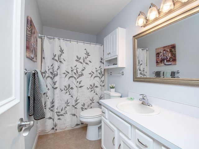 17 Vista Palm Lane 101, Vero Beach, FL 32962