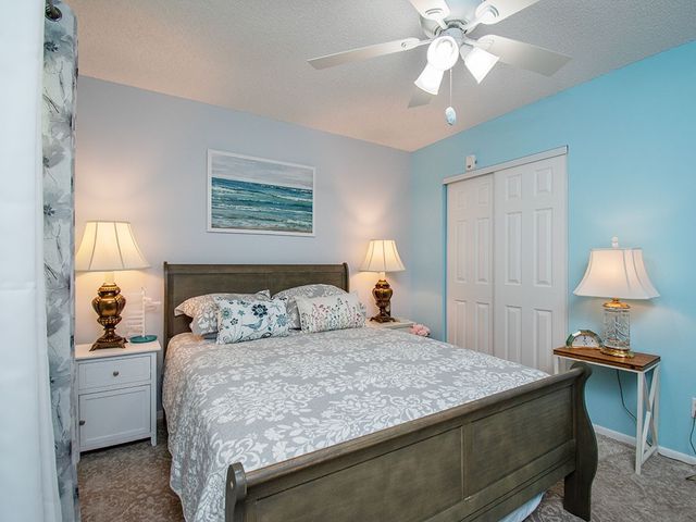 17 Vista Palm Lane 101, Vero Beach, FL 32962