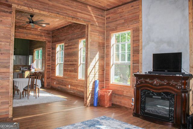 1048 Whites Mill Road, Valley, AL 36854