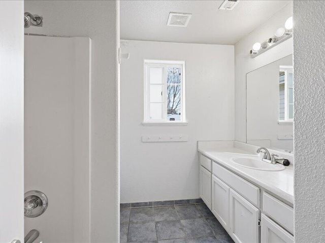 8022 Thunderhead Avenue, White City, OR 97503