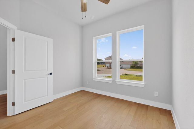 6810 Windward View Drive, Rowlett, TX 75088