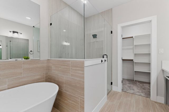 6810 Windward View Drive, Rowlett, TX 75088