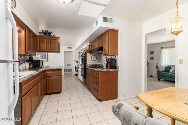 10236 W SUN CITY Boulevard, Sun City, AZ 85351