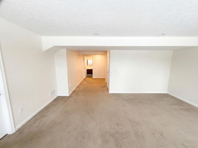 10073 Wintercreeper Court, Plain City, OH 43064