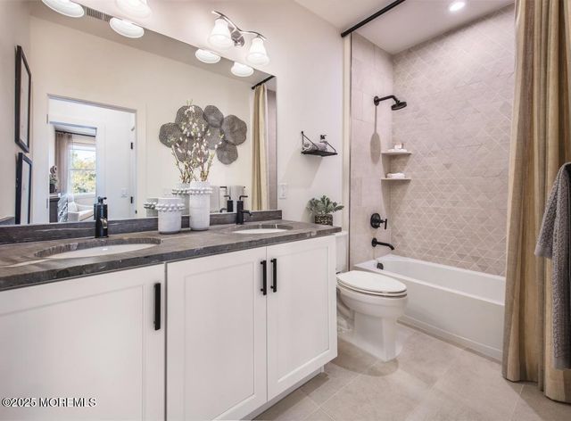 71 Augustus Drive, Middletown, NJ 07748