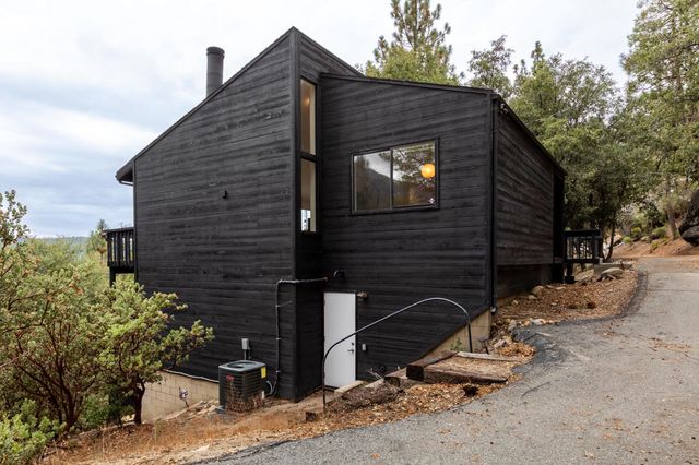 23916 Hwy 243, Idyllwild, CA 92549