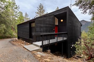 23916 Hwy 243, Idyllwild, CA 92549