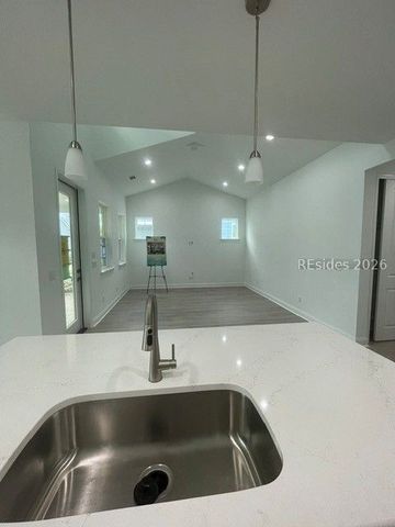 218 Tropics Ave, Hardeeville, SC 29927