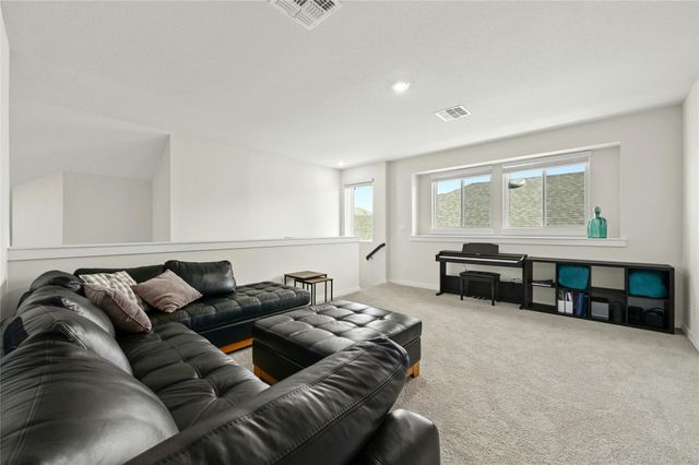 916 Leaning Oak LN, Georgetown, TX 78628