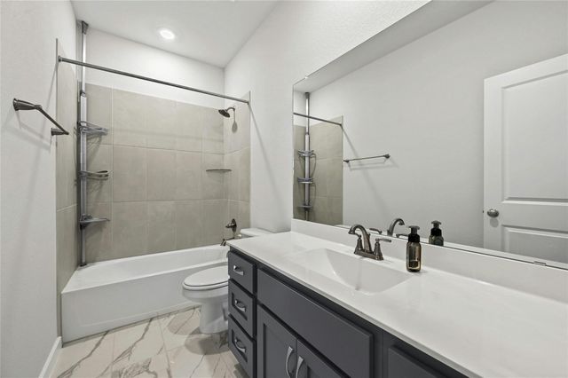 916 Leaning Oak LN, Georgetown, TX 78628