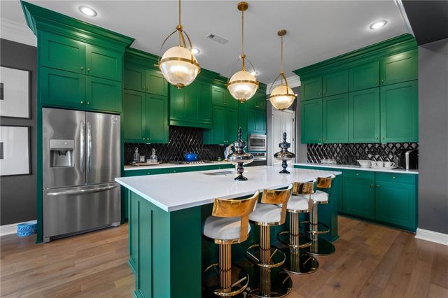 202 Torrance Drive, Cave Springs, AR 72718