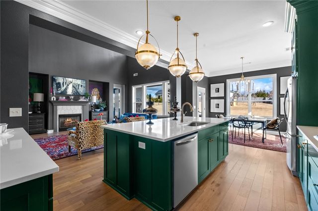 202 Torrance Drive, Cave Springs, AR 72718