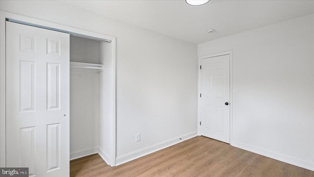 7956 OAKWOOD RD, Glen Burnie, MD 21061