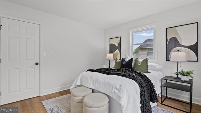 7956 OAKWOOD RD, Glen Burnie, MD 21061