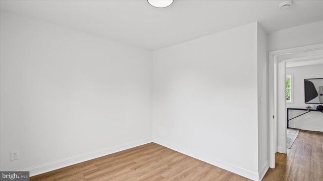 7956 OAKWOOD RD, Glen Burnie, MD 21061