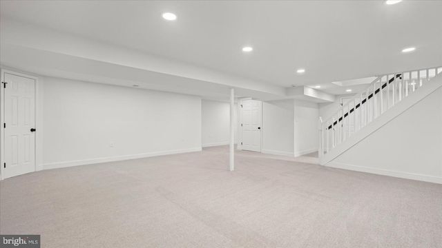 7956 OAKWOOD RD, Glen Burnie, MD 21061