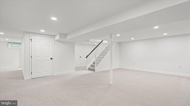 7956 OAKWOOD RD, Glen Burnie, MD 21061