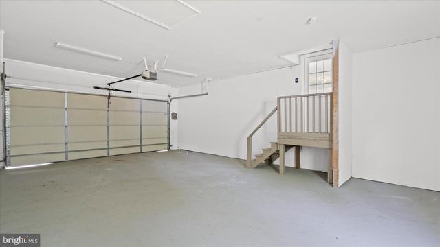7956 OAKWOOD RD, Glen Burnie, MD 21061