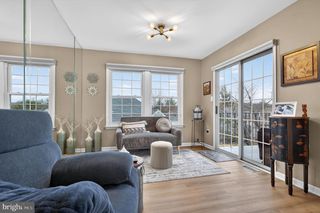 5 SCARBOROUGH RD #D, Monroe Twp, NJ 08831