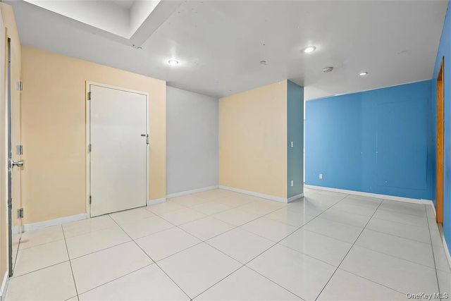 10607 Northern Boulevard 5B, Corona, NY 11368