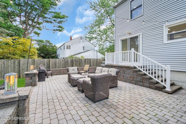 6 Volt Place, Middletown, NJ 07748