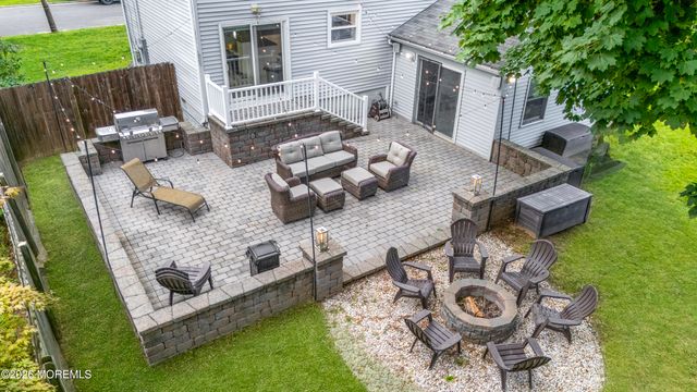 6 Volt Place, Middletown, NJ 07748