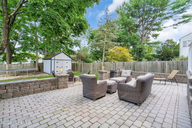 6 Volt Place, Middletown, NJ 07748